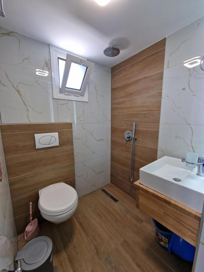 Juli Apartment